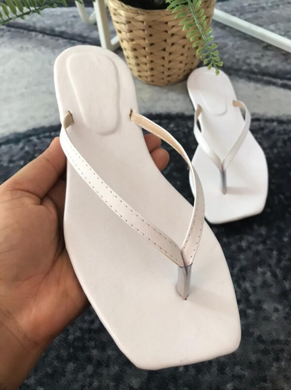 White Flat