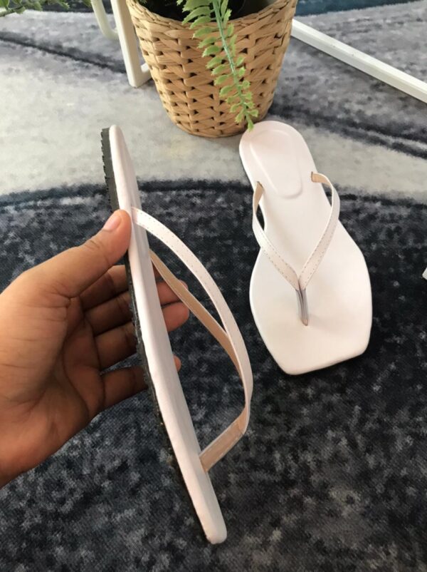 White Flat - Image 2