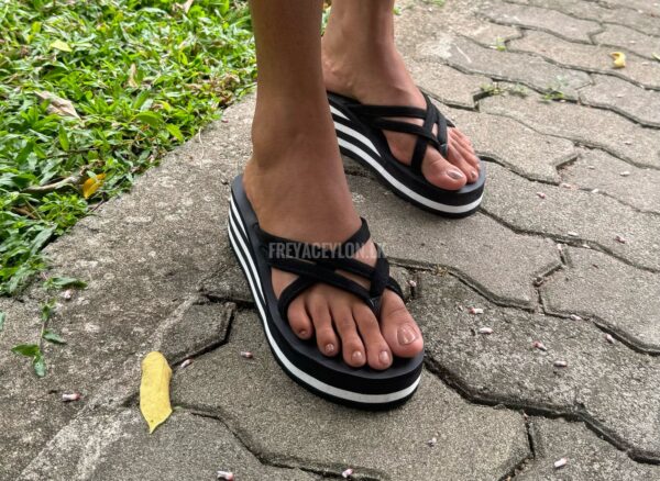 Cross straps with zebra wedge - Image 2