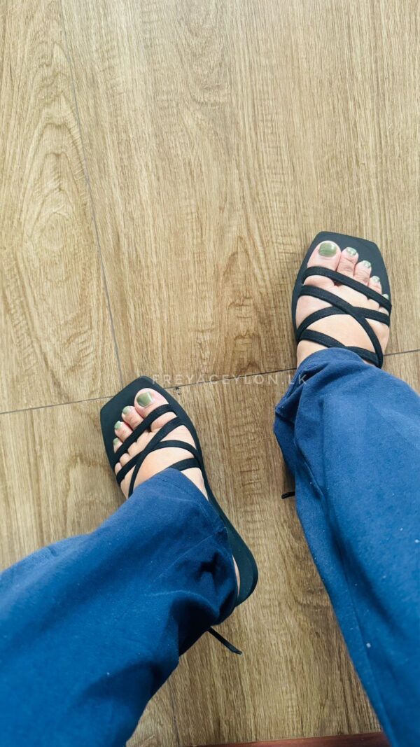 Black suede Cross strap bukle up Flatform - Image 2