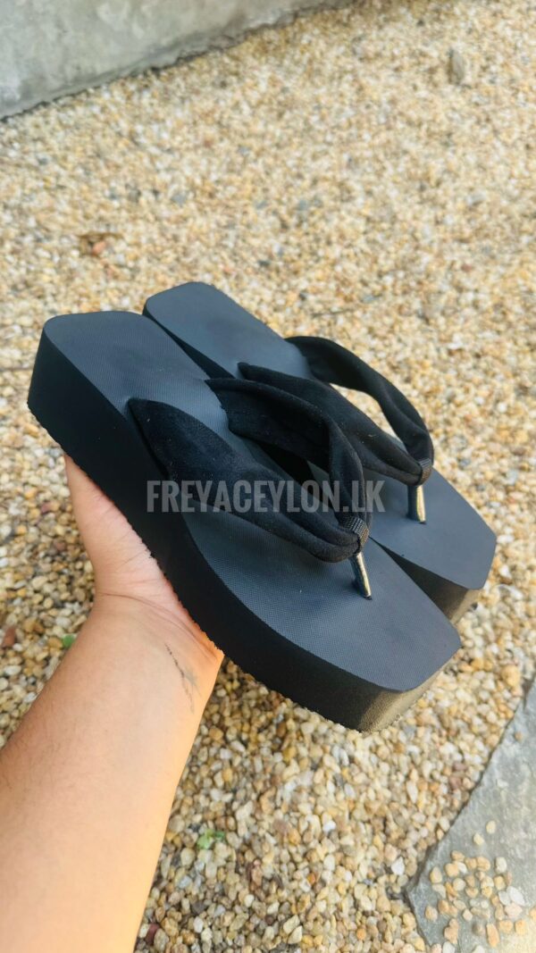Suede black Strap basics - Image 2