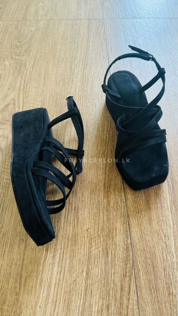 Black cross strappy Wedge
