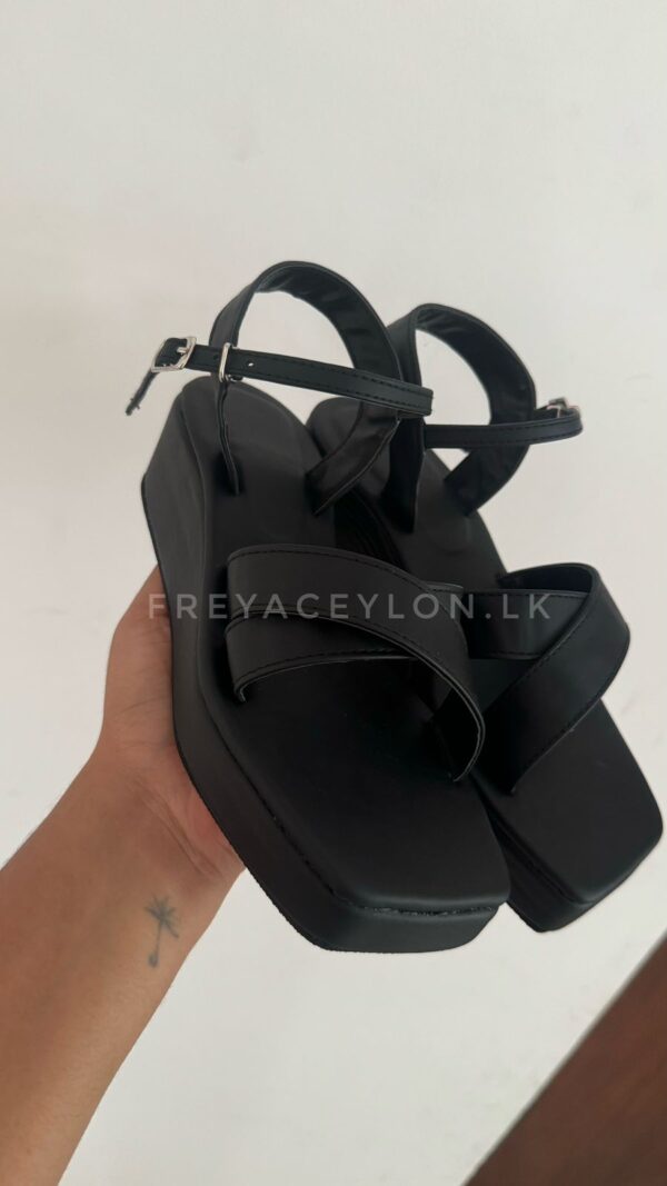 Cross wide strappy wedge - Image 3